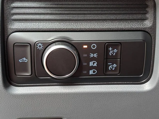 New 2026 Oxford White Ford F-450® XL image 43