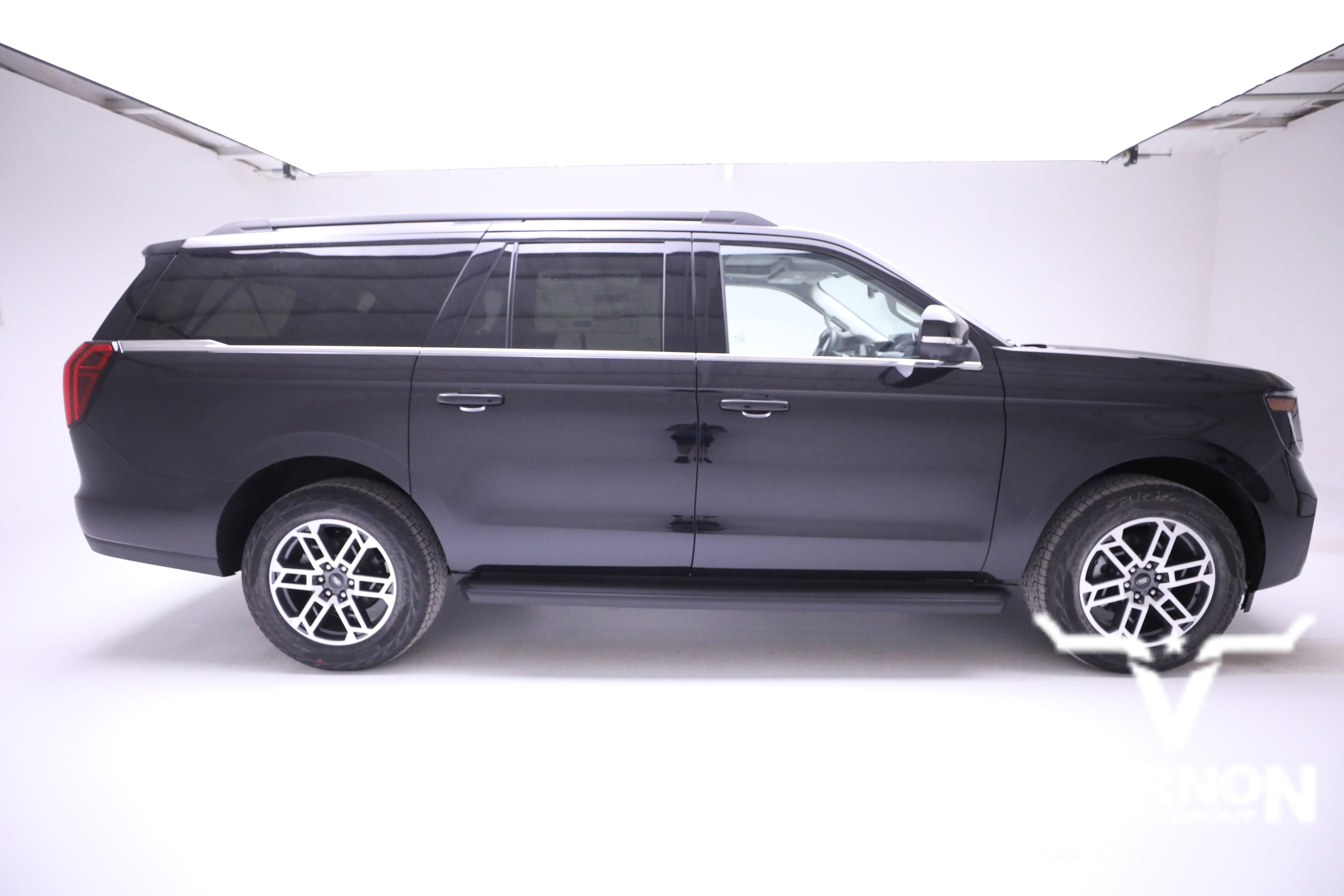 New 2026 Agate Black Metallic Ford  image 6
