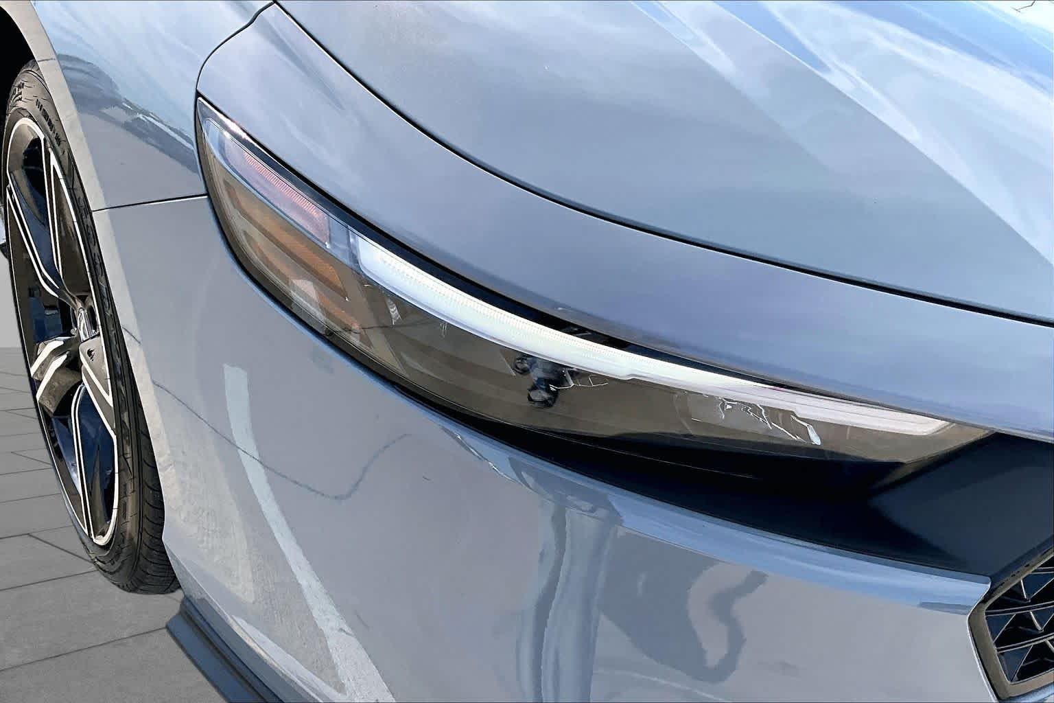Used 2025 Urban Gray Pearl Honda Sport image 26