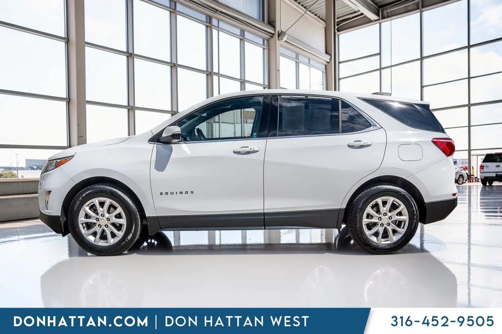 Used 2019 Chevrolet Equinox LT with VIN 2GNAXKEV4K6180407 for sale in Park City, KS