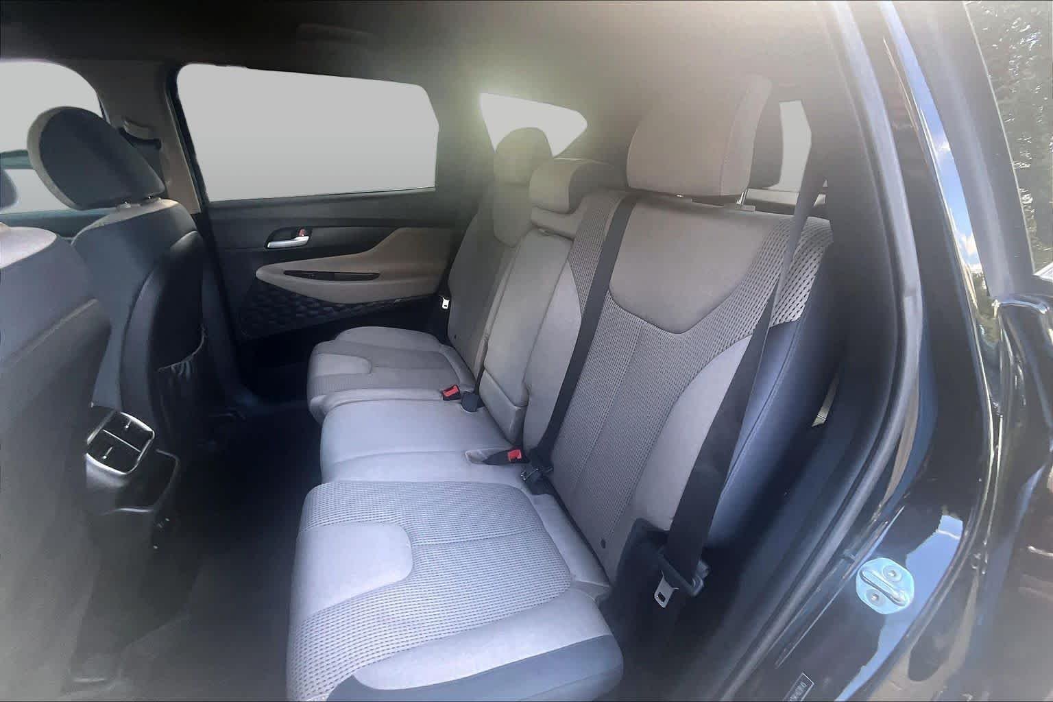 Used 2019 Twilight Black Hyundai SE image 21