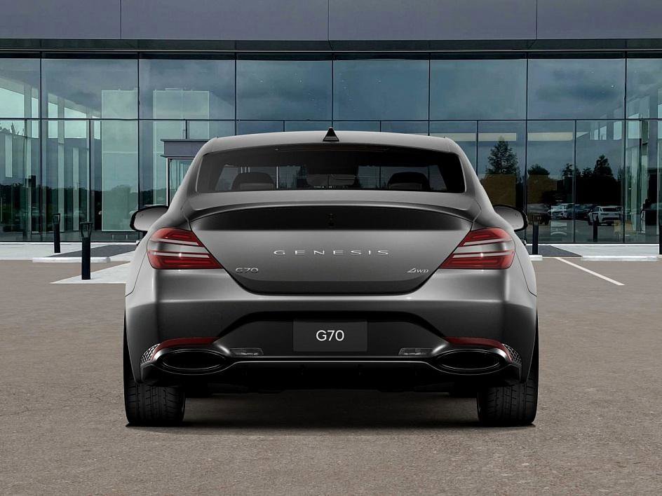 2026 GENESIS G70 Standard - Photo 7