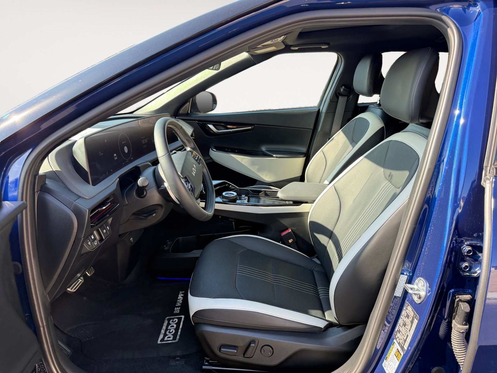 Used 2024 Blue Kia GT-Line image 10