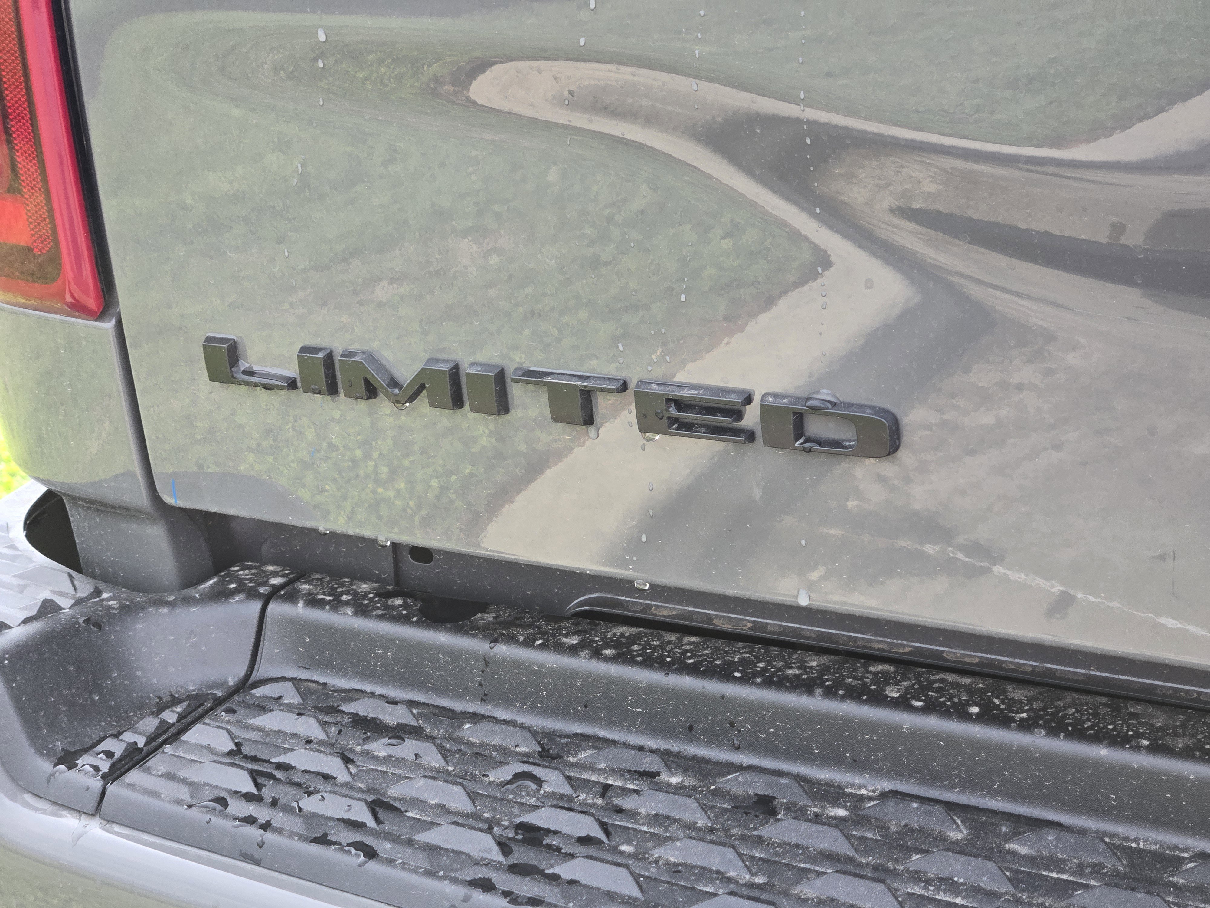 New 2026 Ceramic Gray Clearcoat Ram Limited image 5