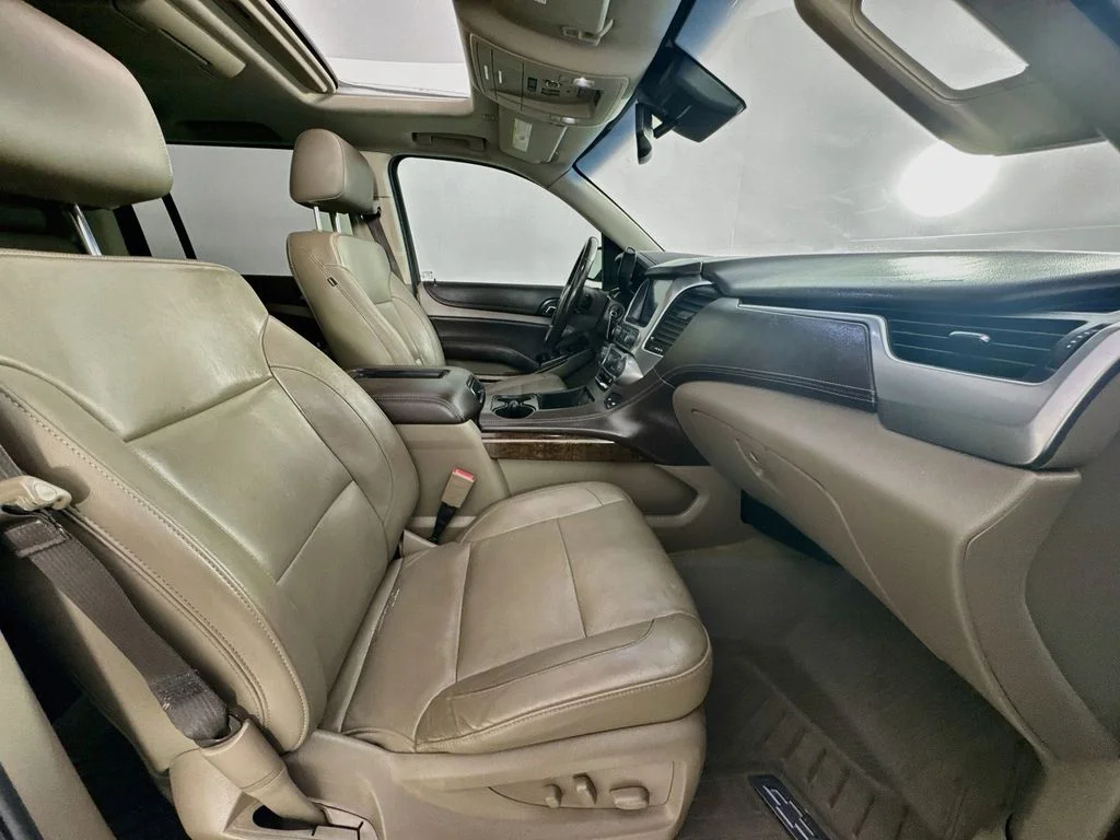 Used 2018 Iridescent Pearl Tricoat Chevrolet LT image 36