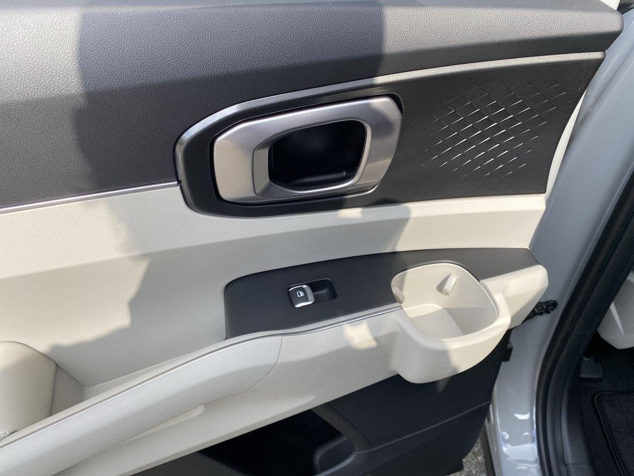 New 2026 Wolf Gray Kia S image 22