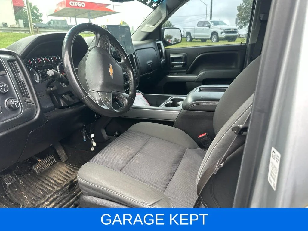 Used 2015 Silver Chevrolet LT image 7