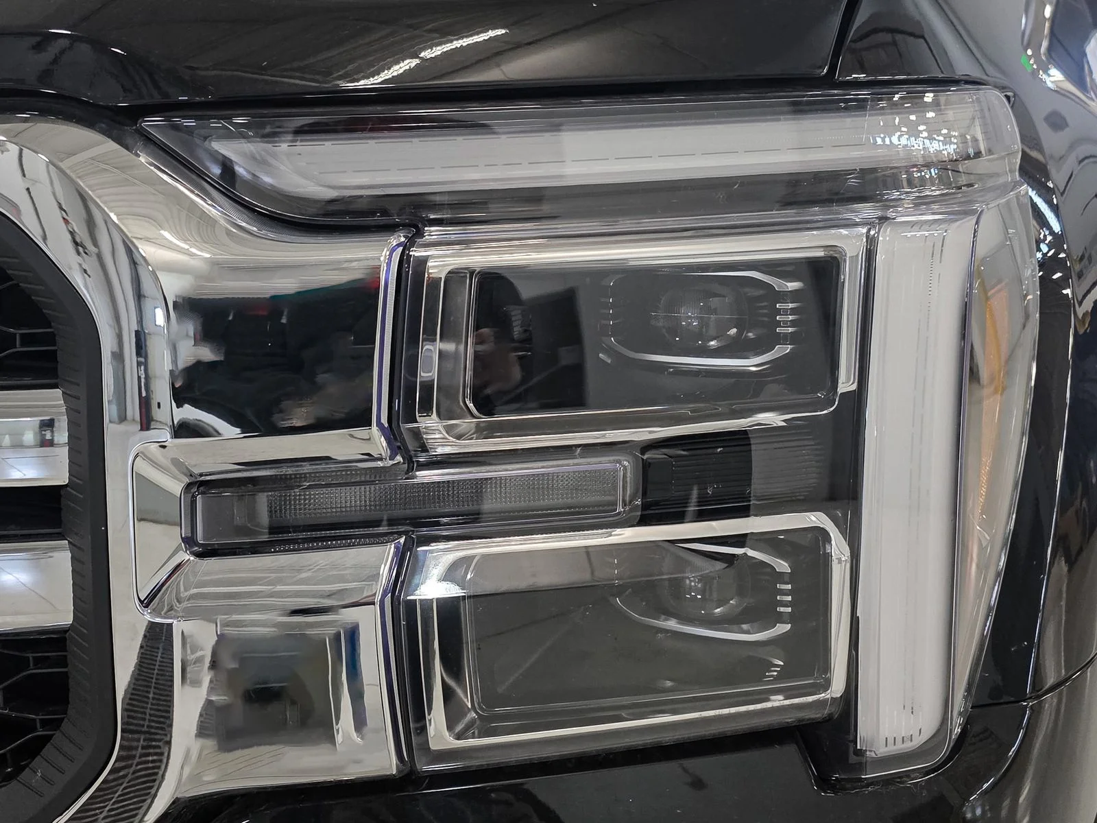 New 2026 Agate Black Metallic Ford Lariat® image 14