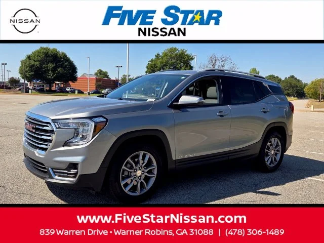 Used 2023 Silver GMC SLT image 3