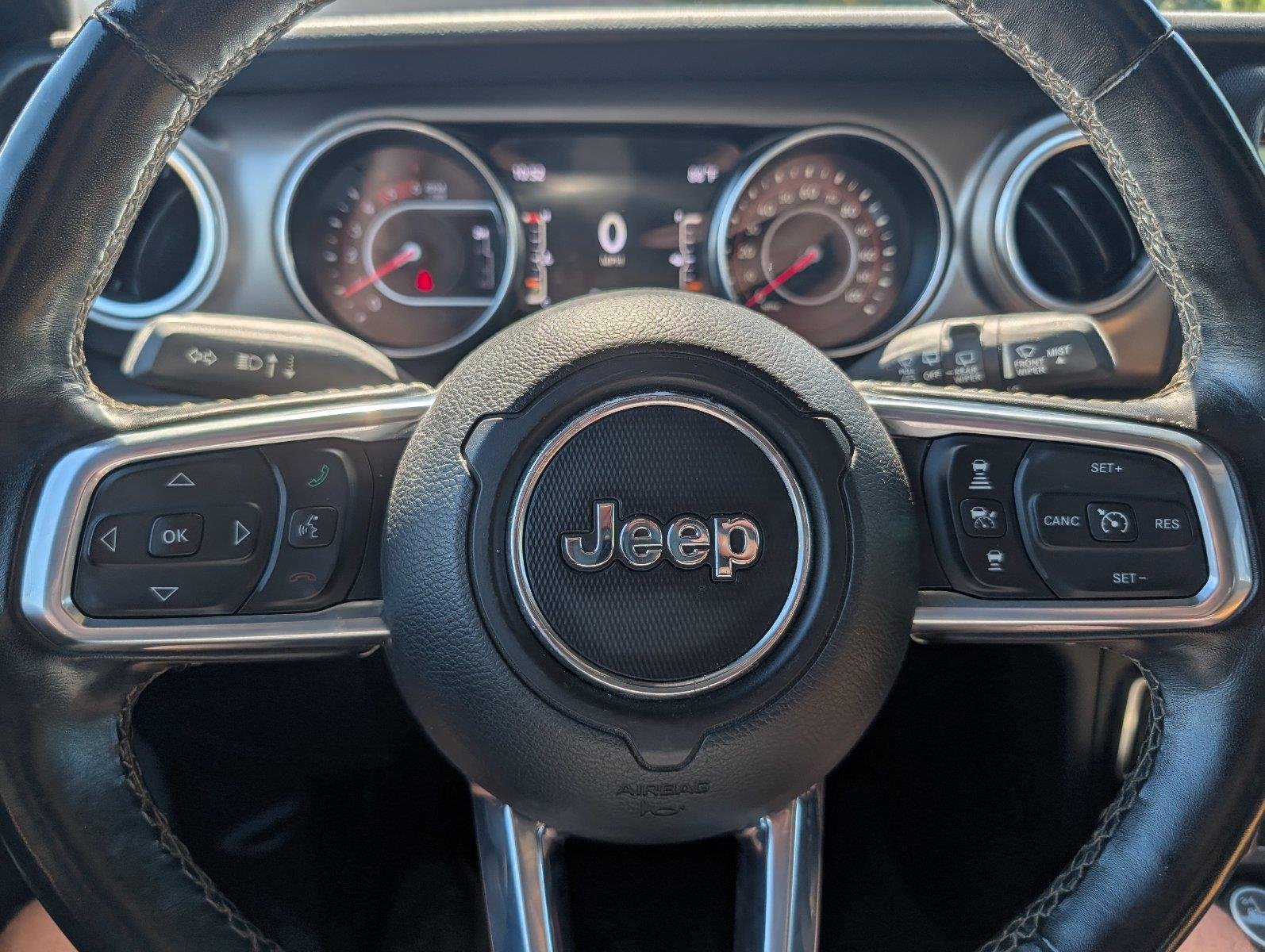 Used 2020 Sting-Gray Clearcoat Jeep Rubicon image 23