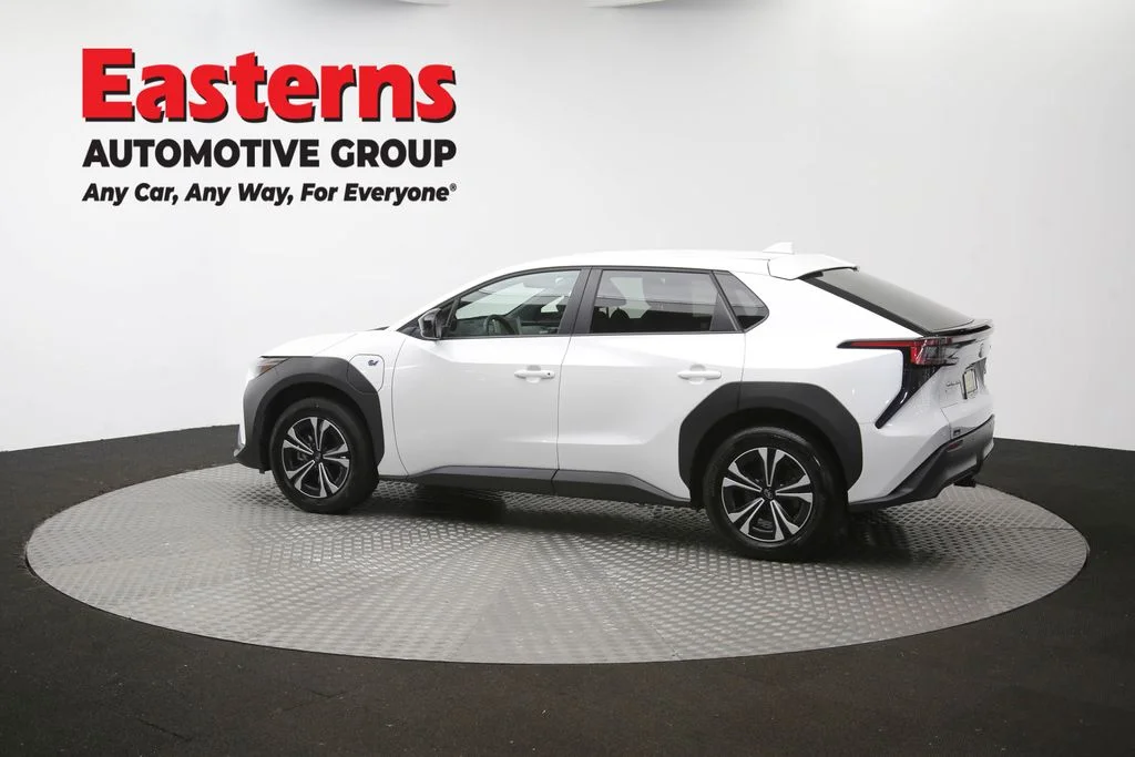 Used 2023 White Subaru Premium image 60