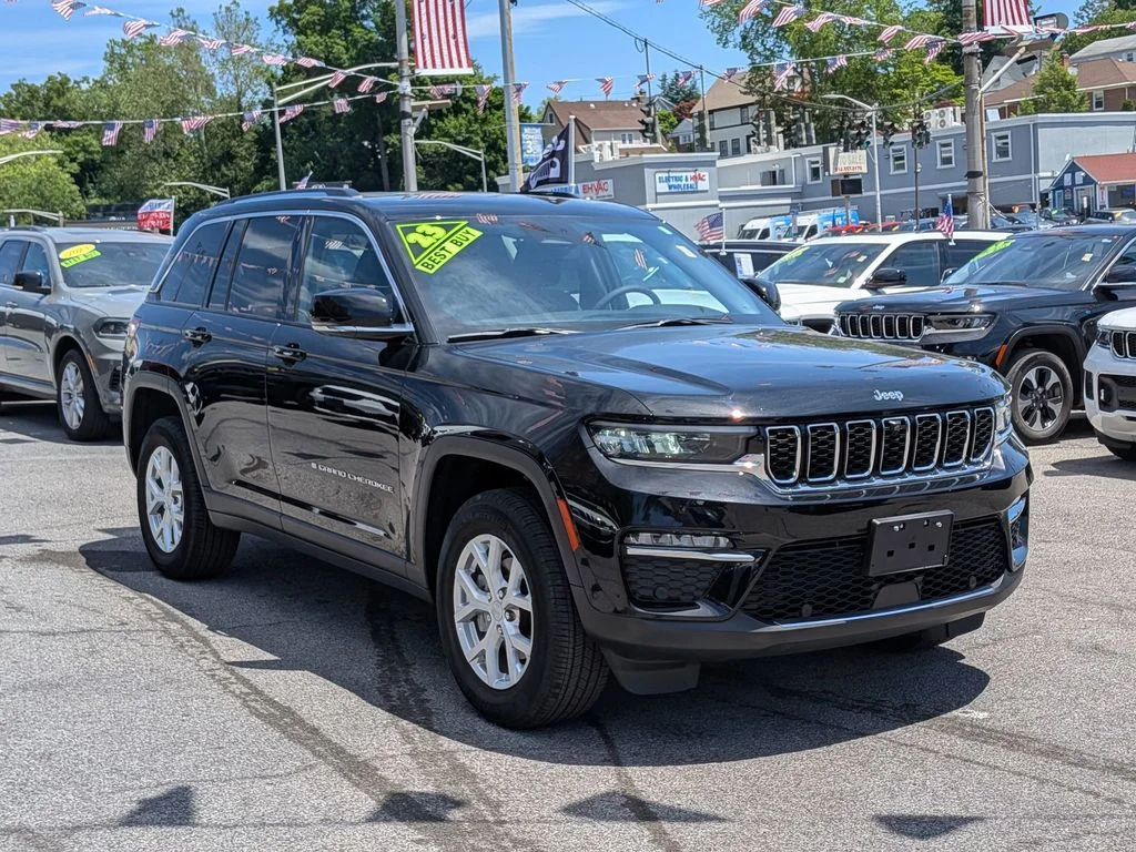 Used 2023 Black Jeep Limited image 4