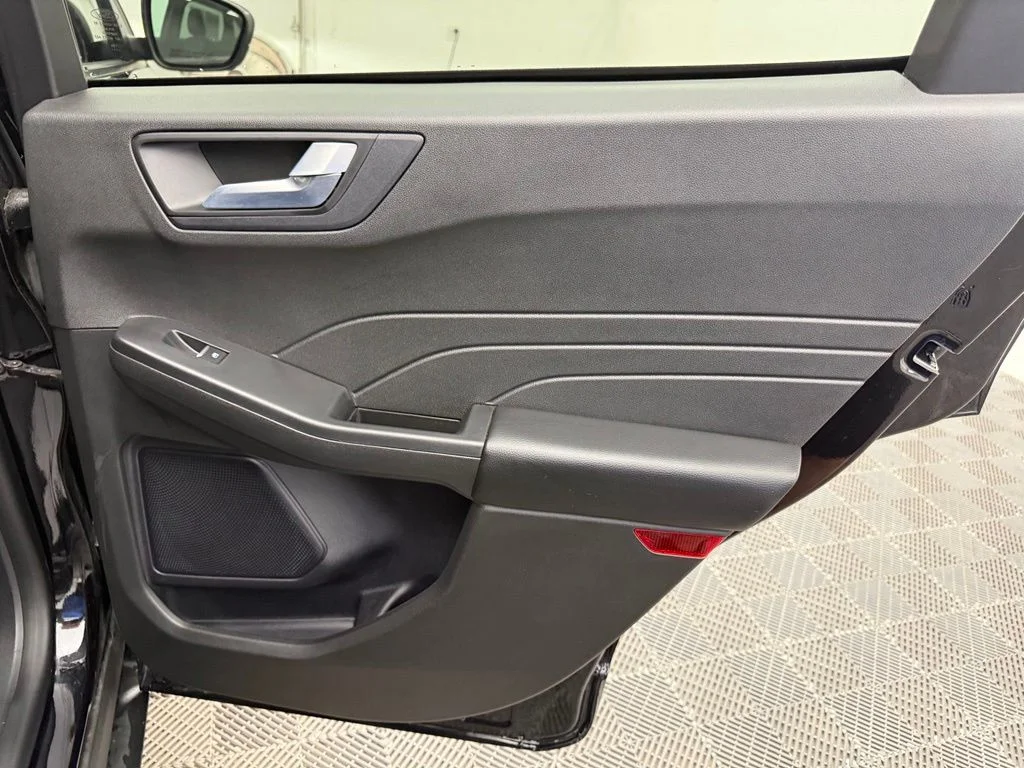 Used 2024 Black Ford ST-Line image 31