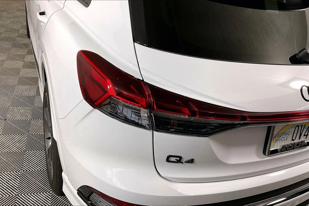 Used 2024 White Audi Premium Plus image 28