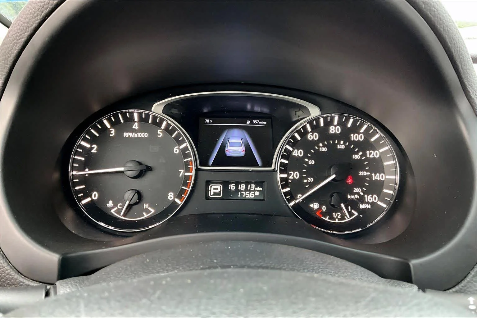 Used 2015 Cayenne Red Nissan 2.5 SV image 26