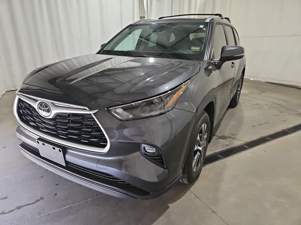 2025 Toyota Highlander XLE