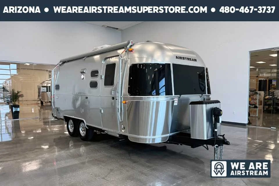 Used 2021 SILVER AIRSTREAM  image 1