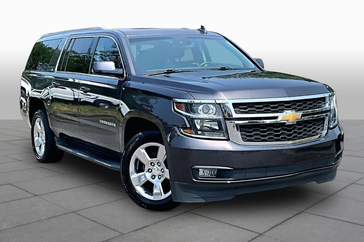 Pre-Owned 2017 Chevrolet Suburban LT