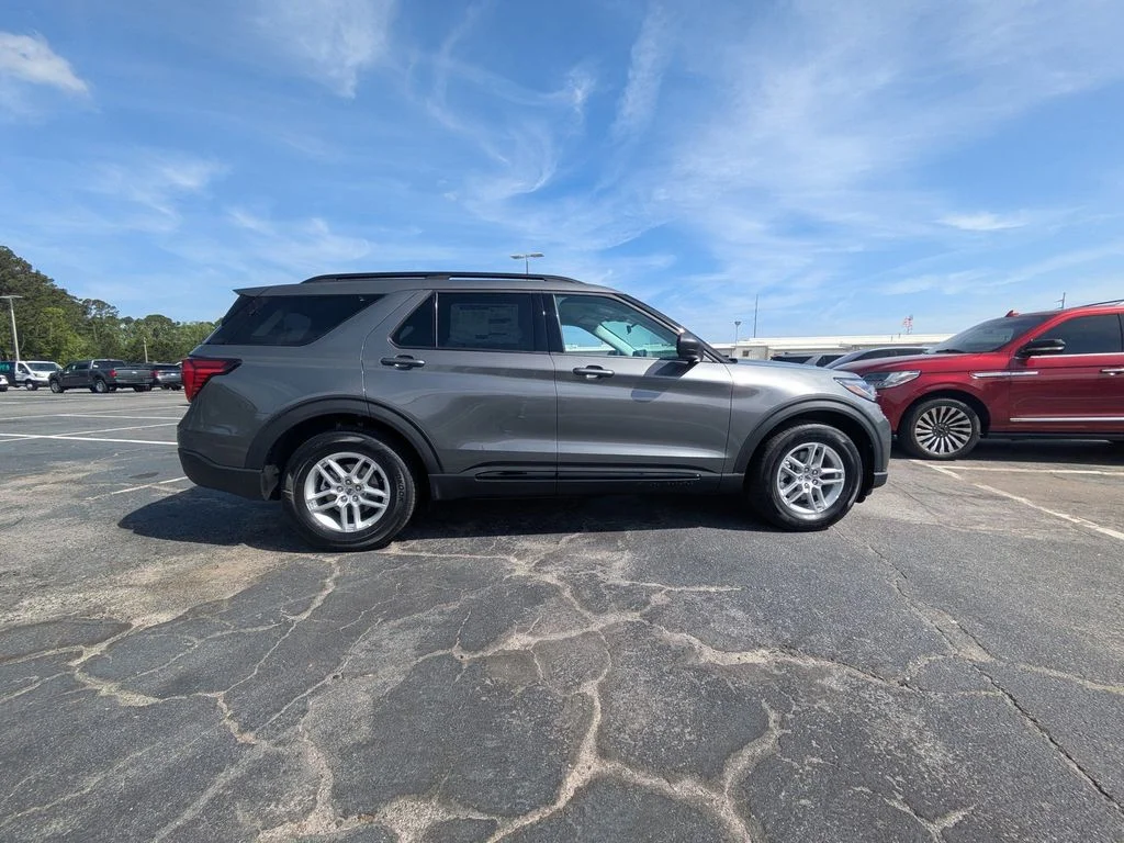New 2026 Carbonized Gray Metallic Ford Active image 3