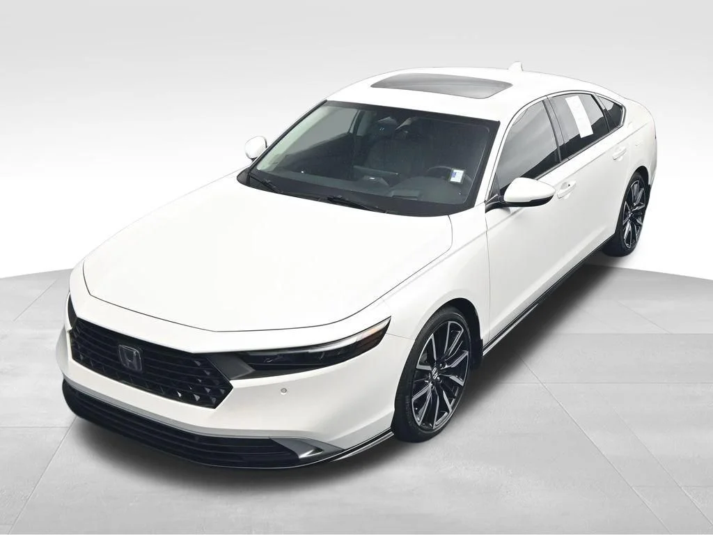 Certified Used 2024 Platinum White Pearl Honda HYBRID TRG image 26