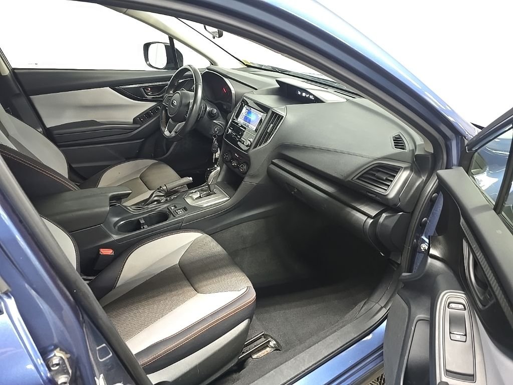 Used 2018 Blue Subaru 2.0i Premium image 15