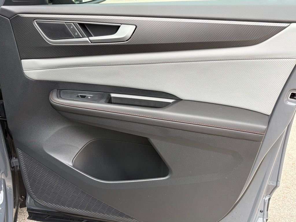 New 2026 Pure Gray Volkswagen 2.0T Peak Edition image 15