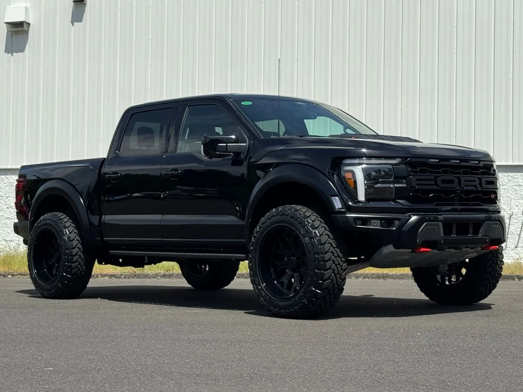 2025 Ford F-150 Raptor - Photo 8