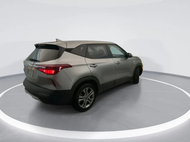 Used 2023 Gray Kia LX image 4
