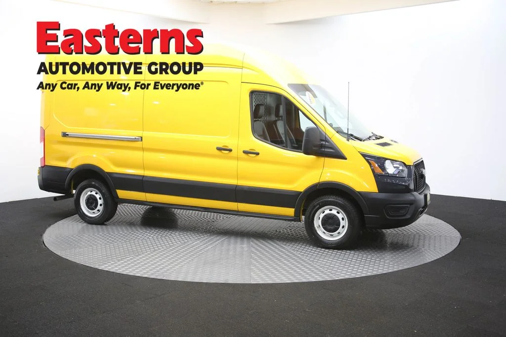 Used 2021 Yellow Ford Base image 43