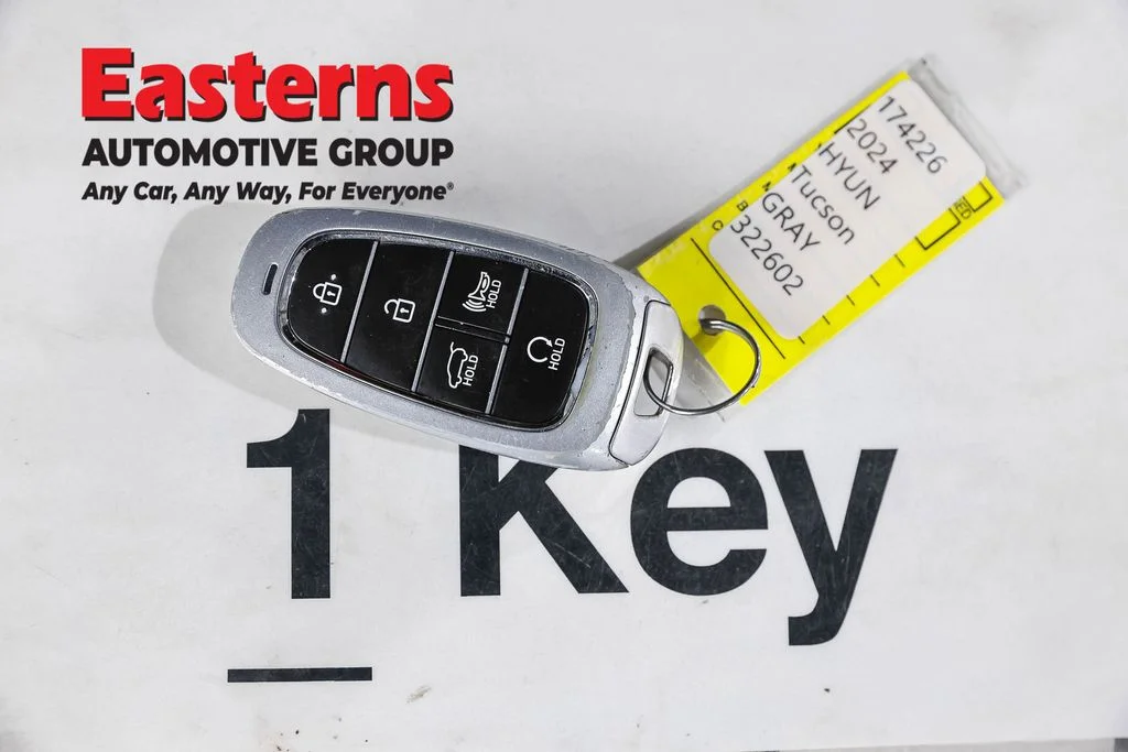 Used 2024 Gray Hyundai SEL image 26