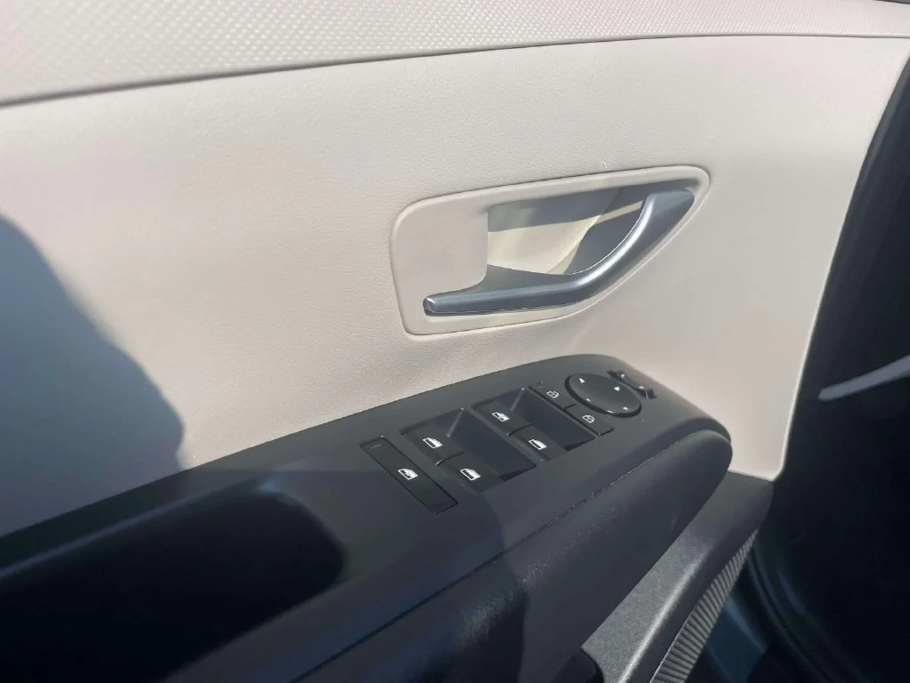 Certified Used 2025 Gray Hyundai SE image 17