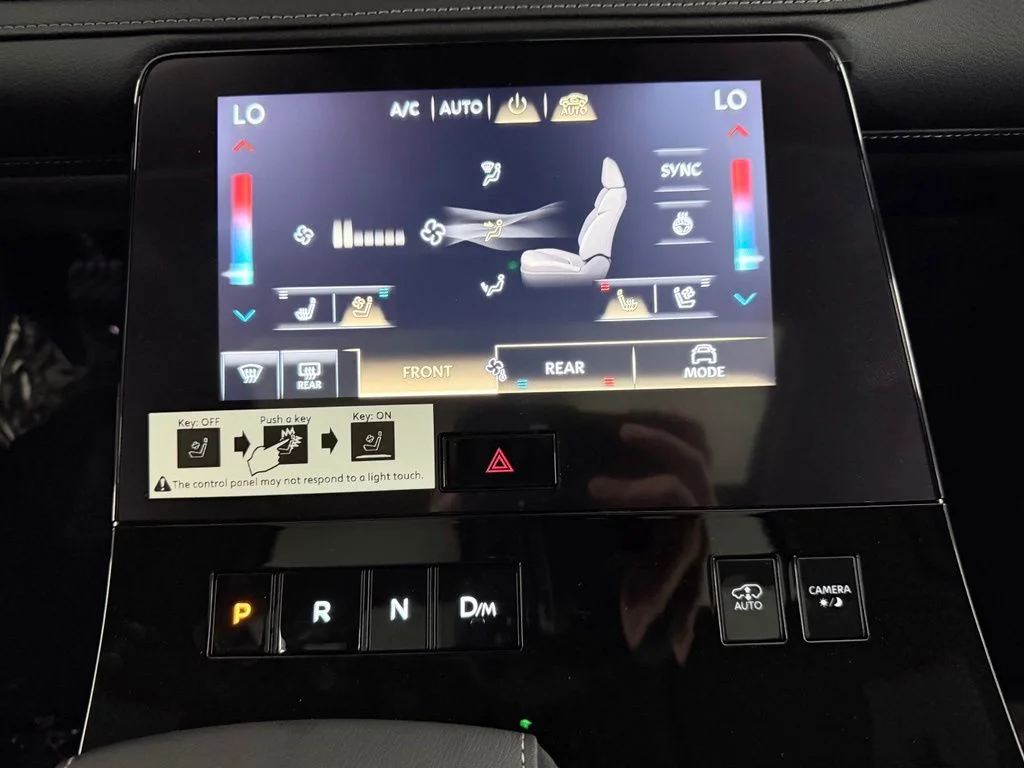 New 2027 RADIANT WHITE INFINITI Luxe 4WD image 36