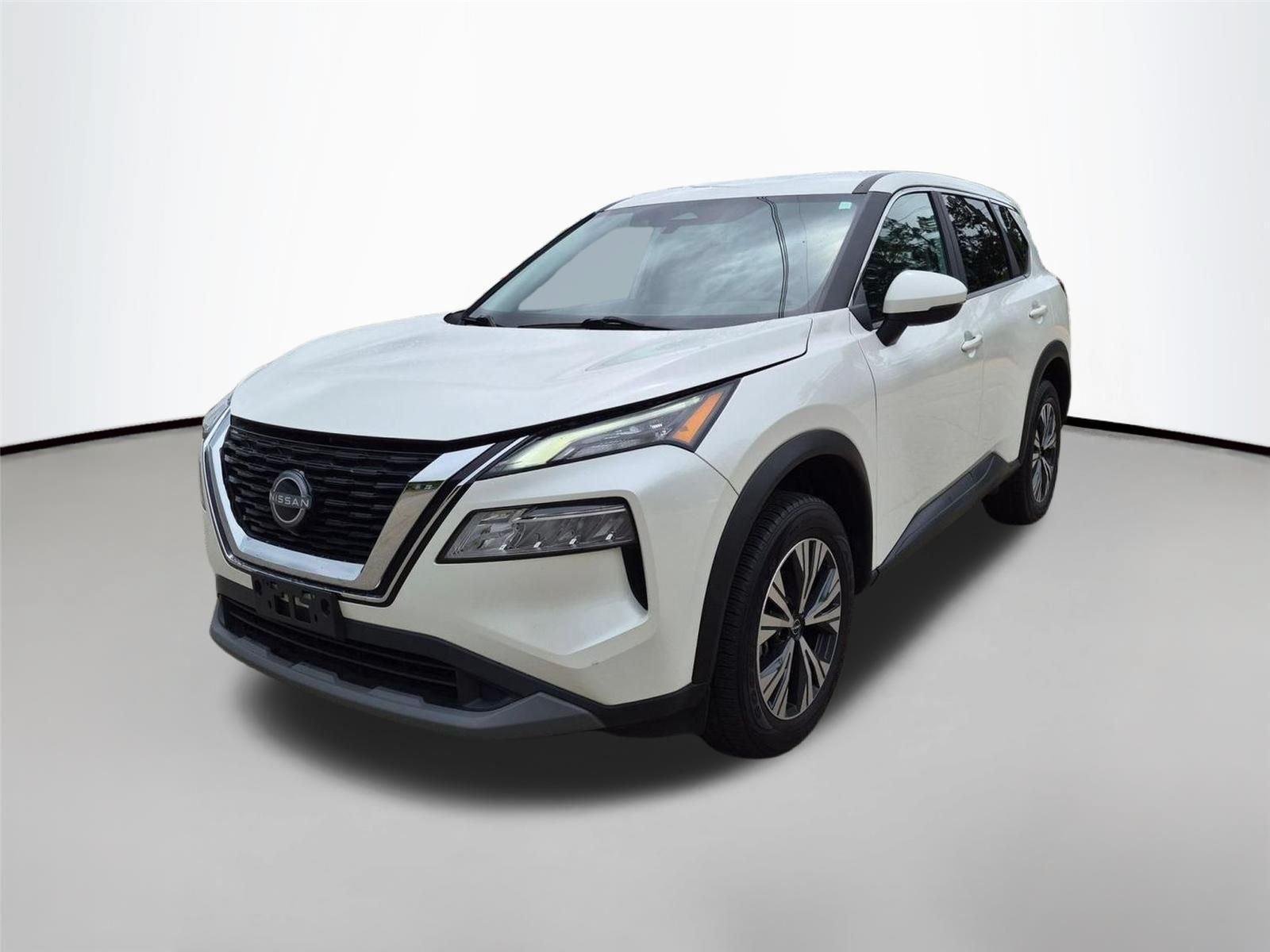 Used 2022 Pearl White Tricoat Nissan SV image 1
