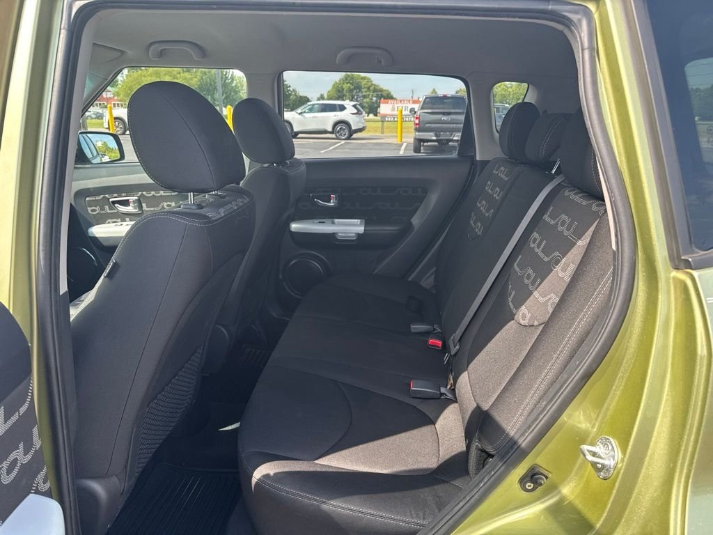 Used 2012 Green Kia Plus image 12