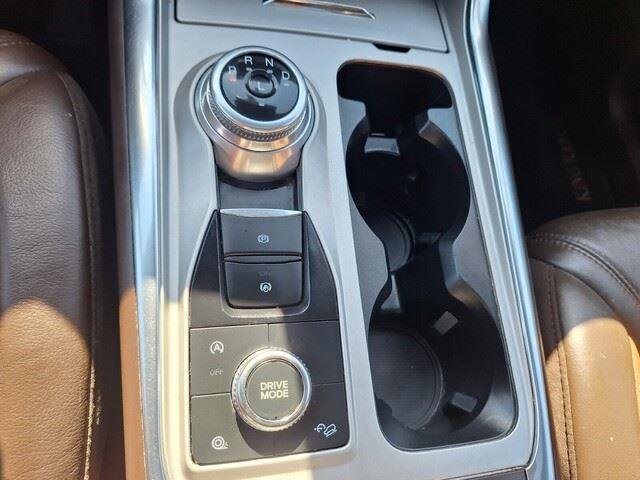 Used 2022 Forged Green Metallic Ford King Ranch image 17