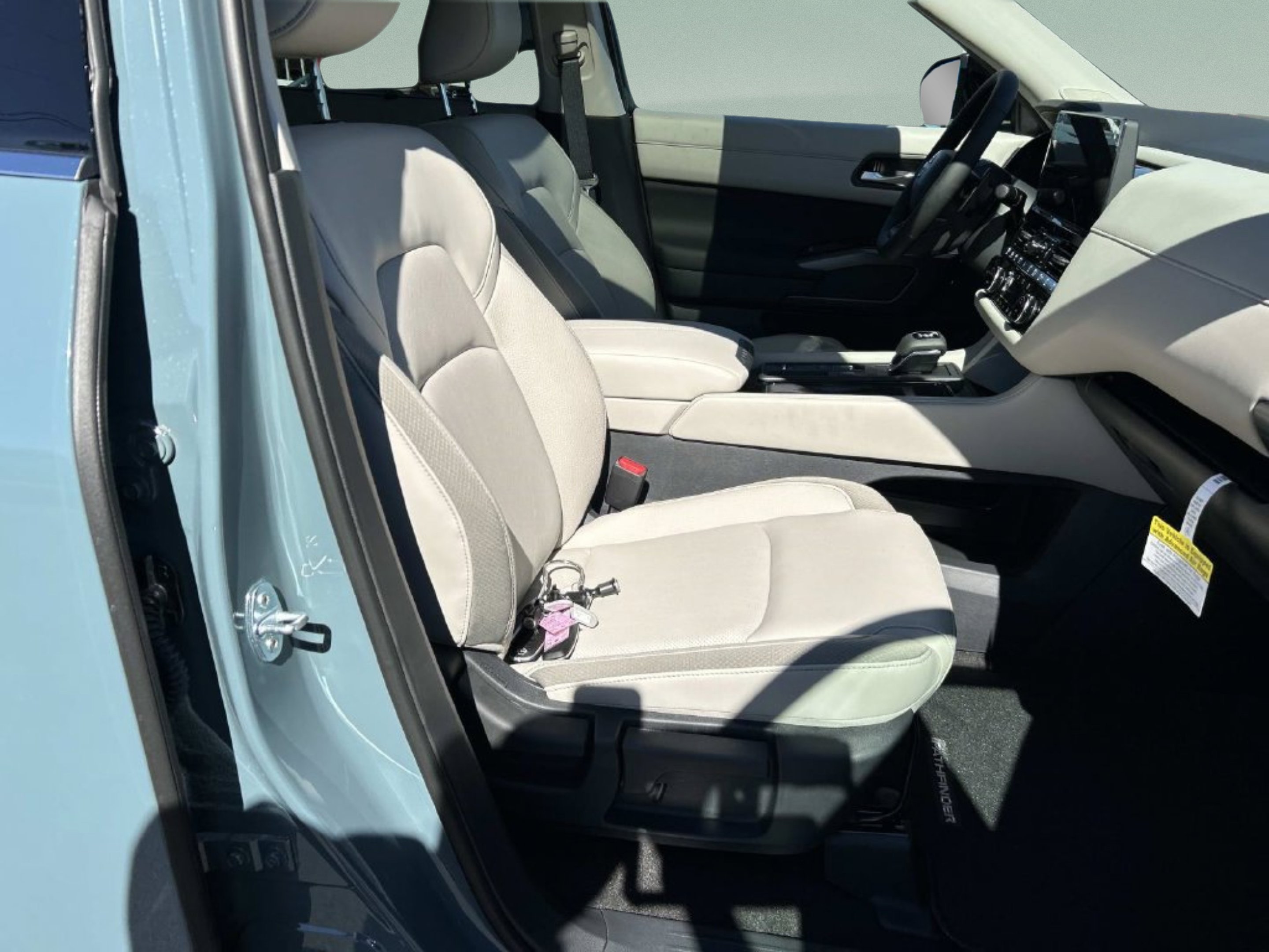 New 2026 Baltic Teal Pearl Nissan SL image 22