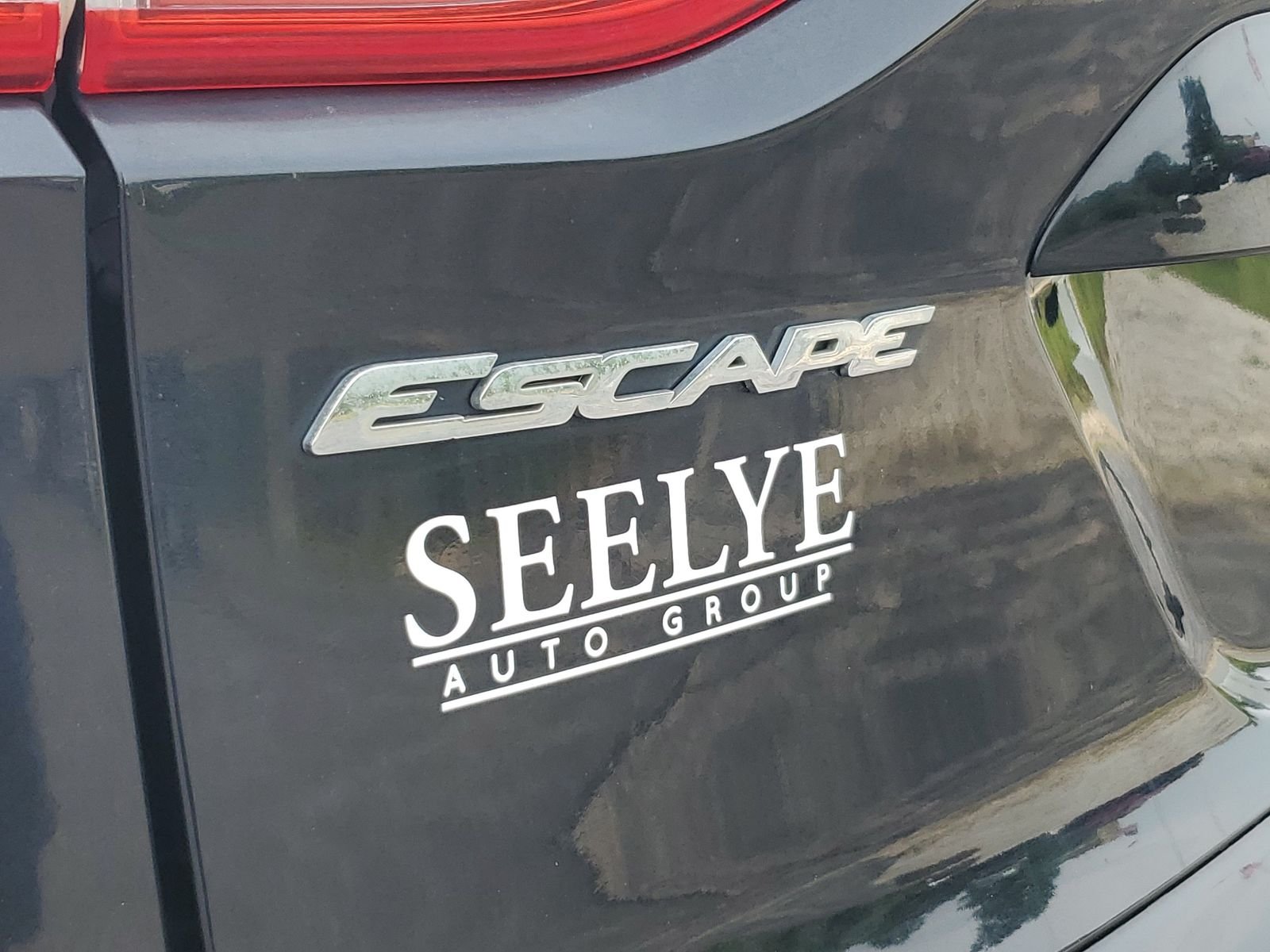 Used 2014 Black Ford SE image 23