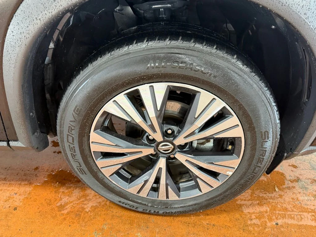 Used 2021 Super Black Nissan SV image 7