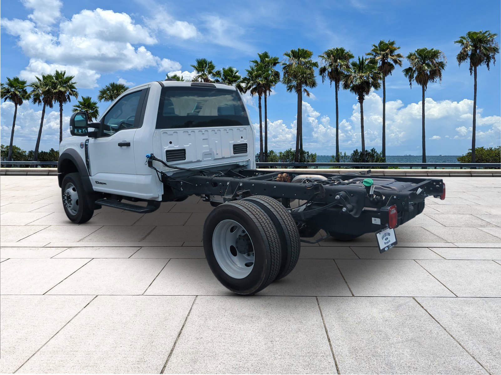 2025 Ford F-450 Super Duty Chassis Cab XL - Photo 6