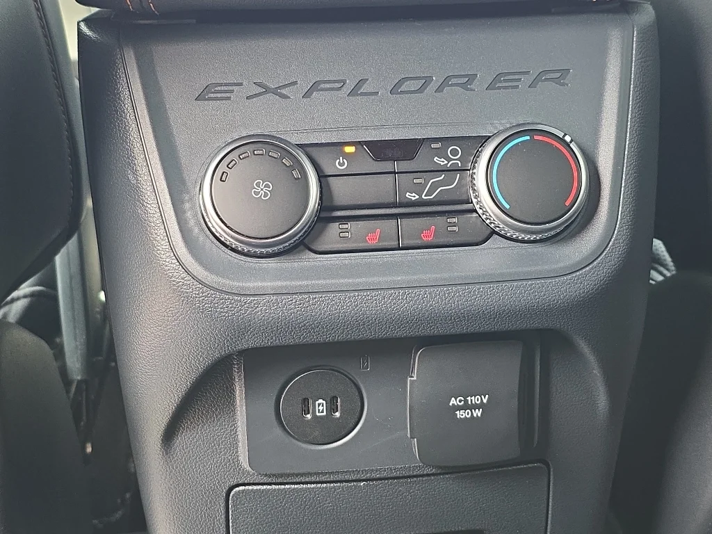 New 2026 Space White Metallic Ford Tremor® image 22