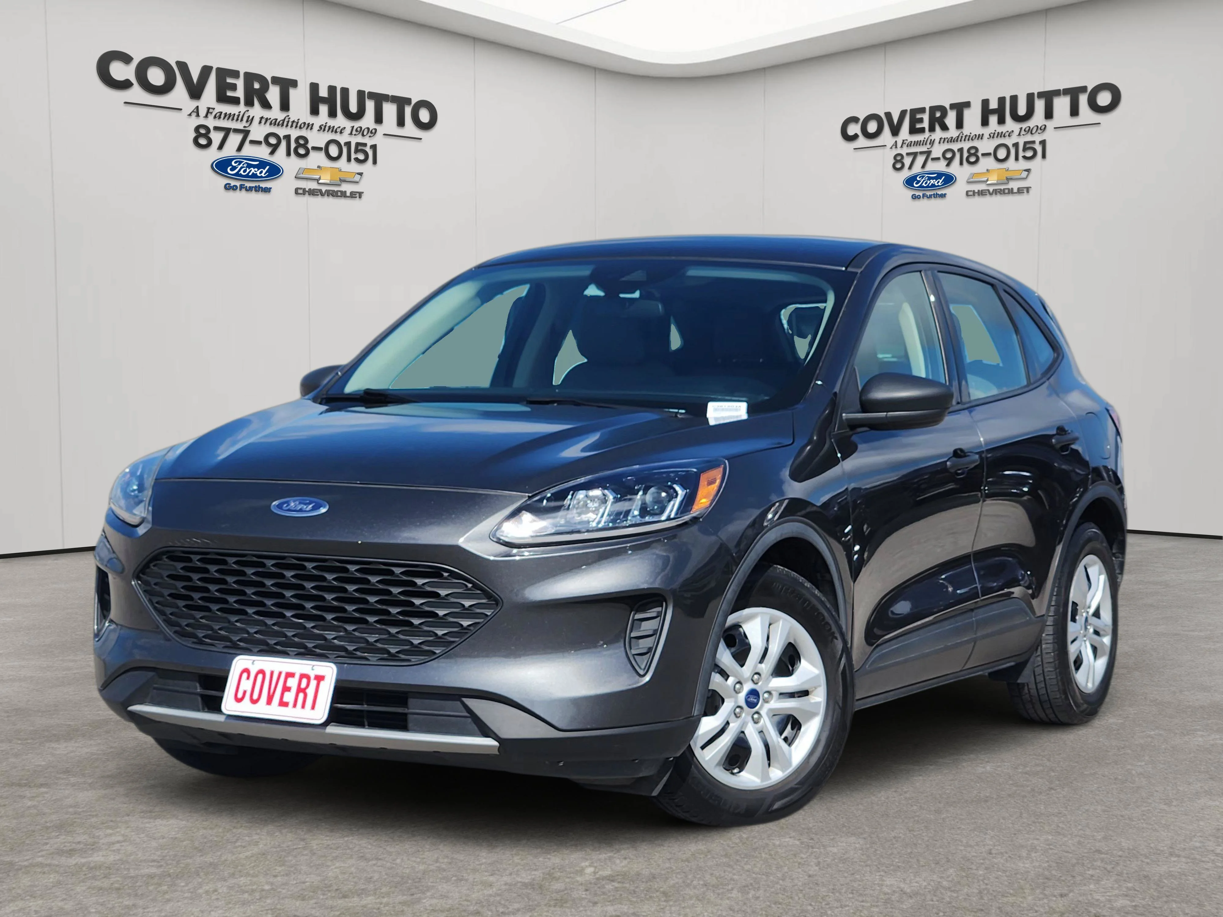 Used 2020  Ford S image 1
