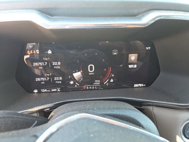 Used 2025  GMC Denali image 7