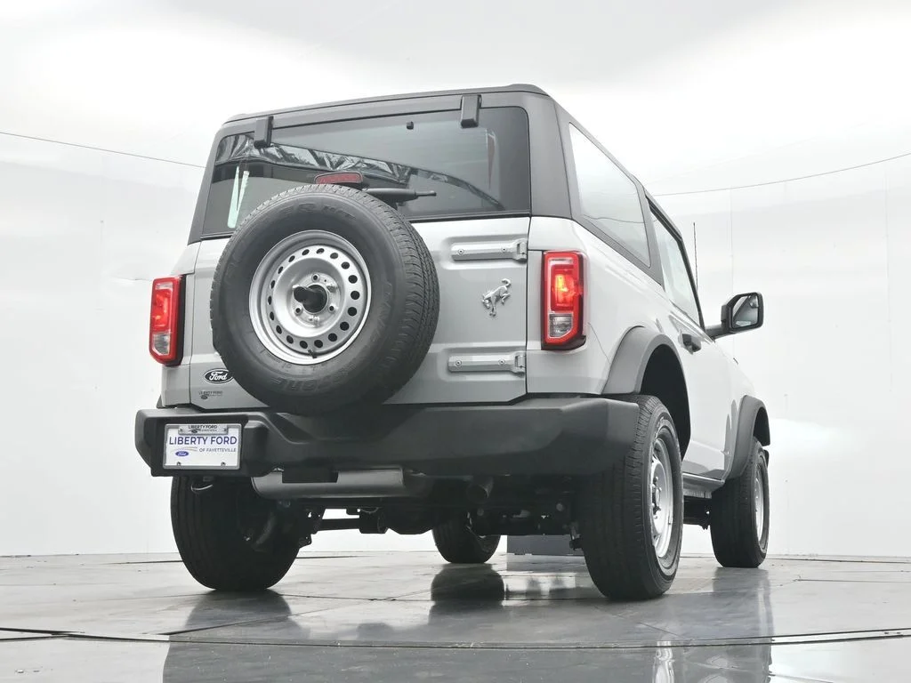 New 2026 Avalanche Gray Ford Base image 37