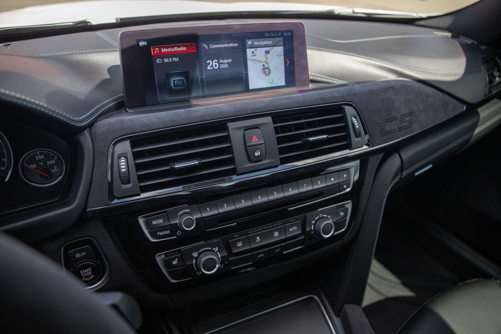 Used 2019 Alpine White BMW CS image 12