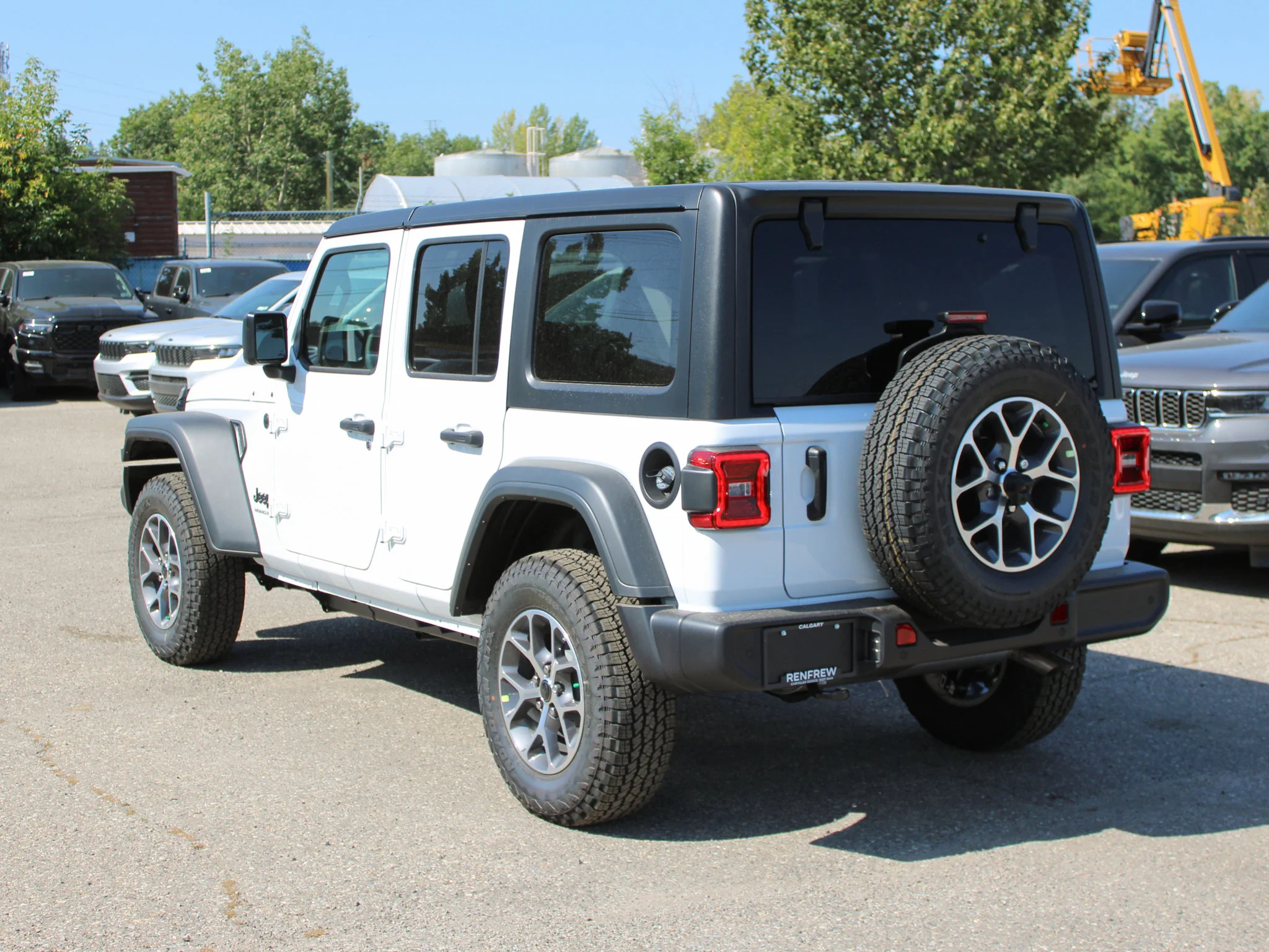 Used 2025 White Jeep Sport S* 4 Door 4x4, Remote Start, Heated Seats/Wheel image 2