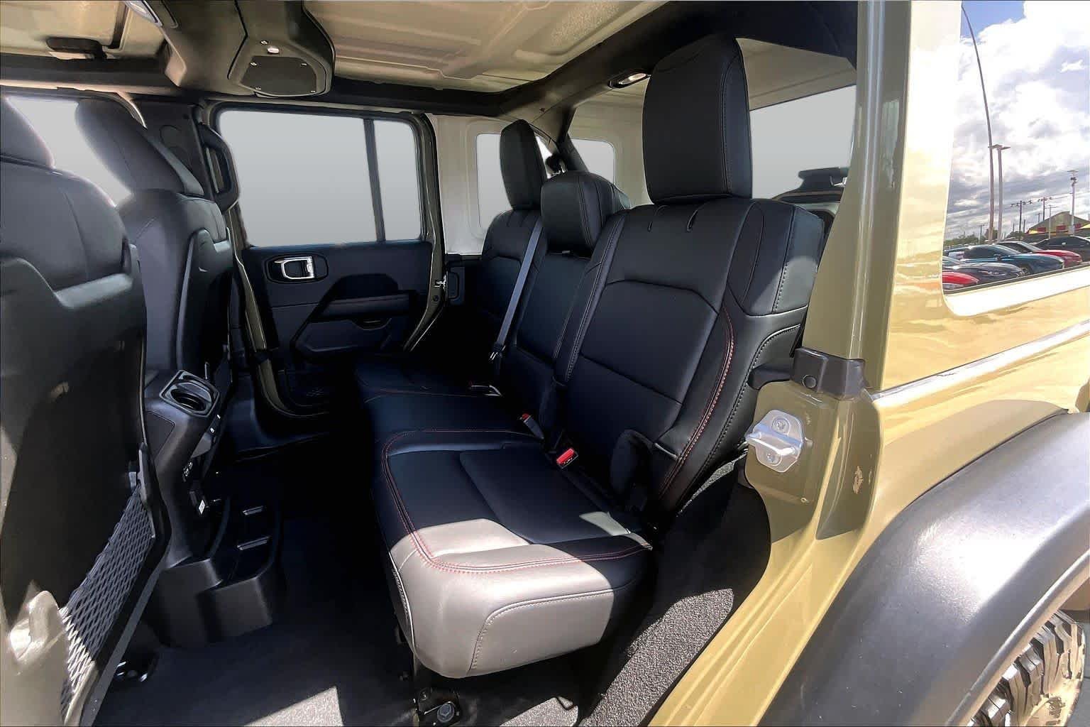 Used 2025 41 Jeep Rubicon image 20