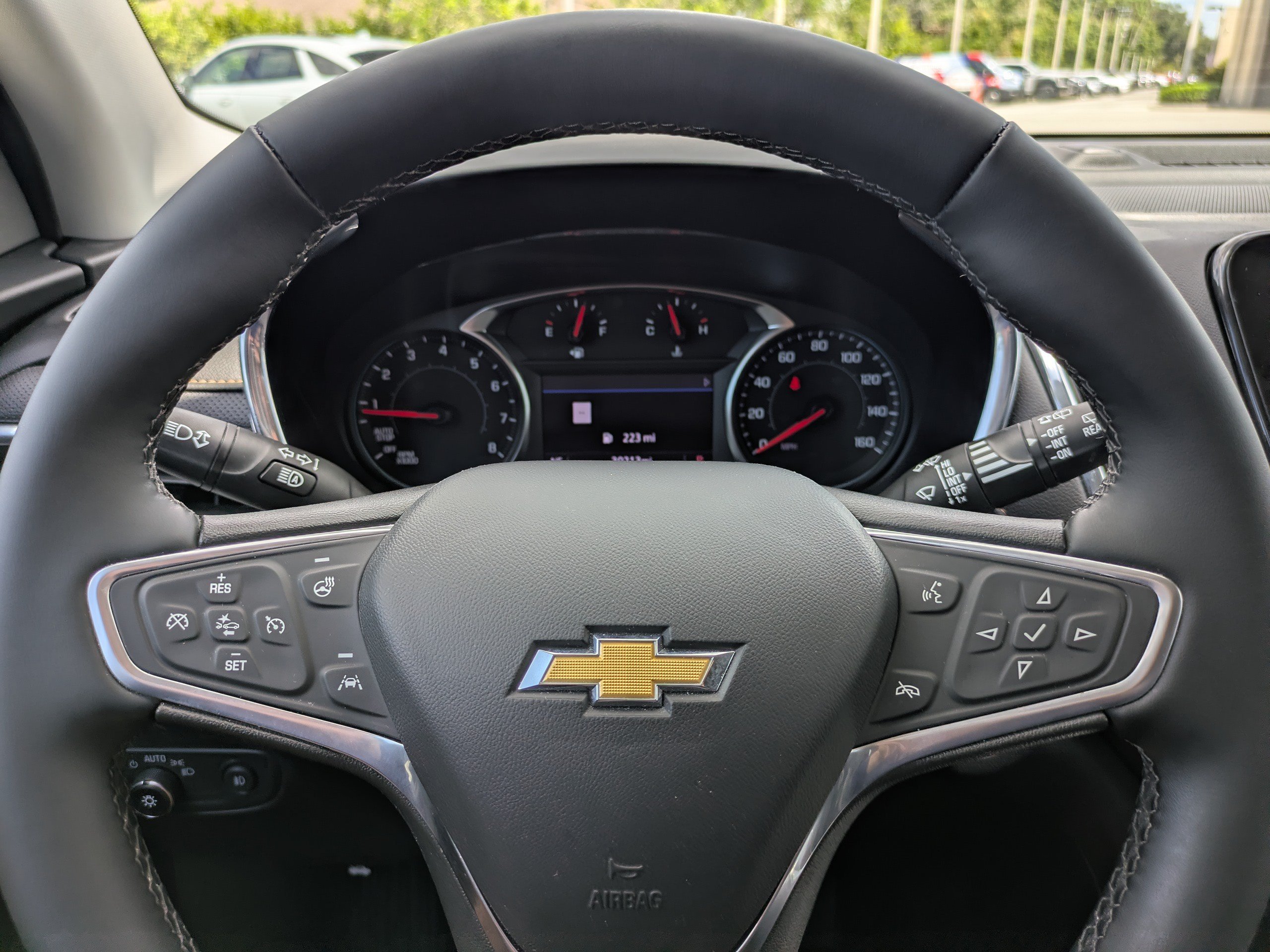 2023 Chevrolet Equinox Premier - Photo 29