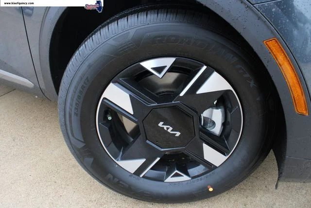 New 2026 Gray Kia LX image 7