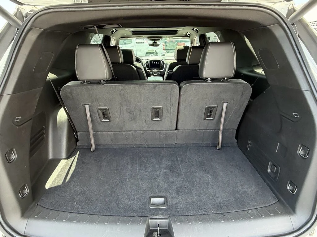 Used 2023 White Chevrolet Premier image 16