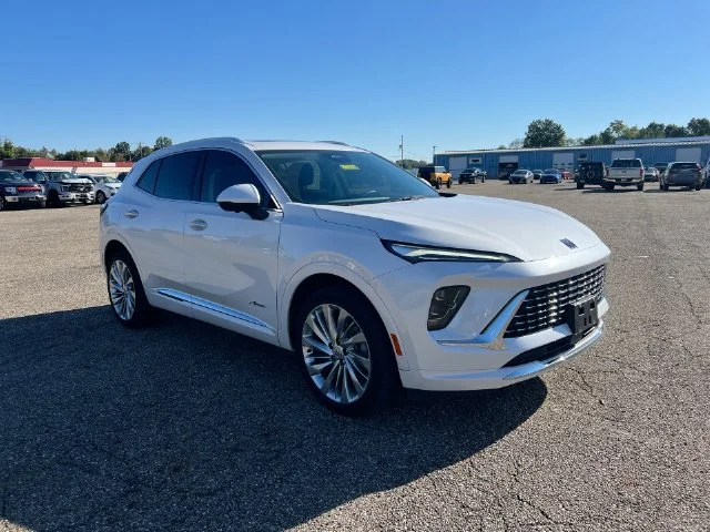 Used 2024 White Buick Avenir image 11